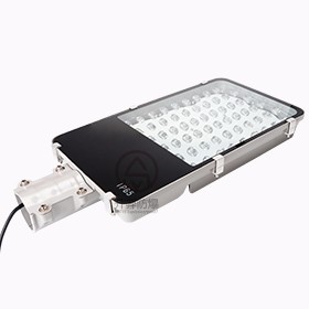 防水防塵防腐道路燈